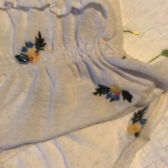 FREE PEOPLE “Full Bloom” Appliqué and Ruffle Top M - Picture 4 of 5